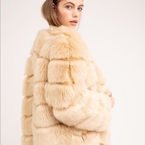 Jakke - Blonde Faux Fur Coat, heavyweight